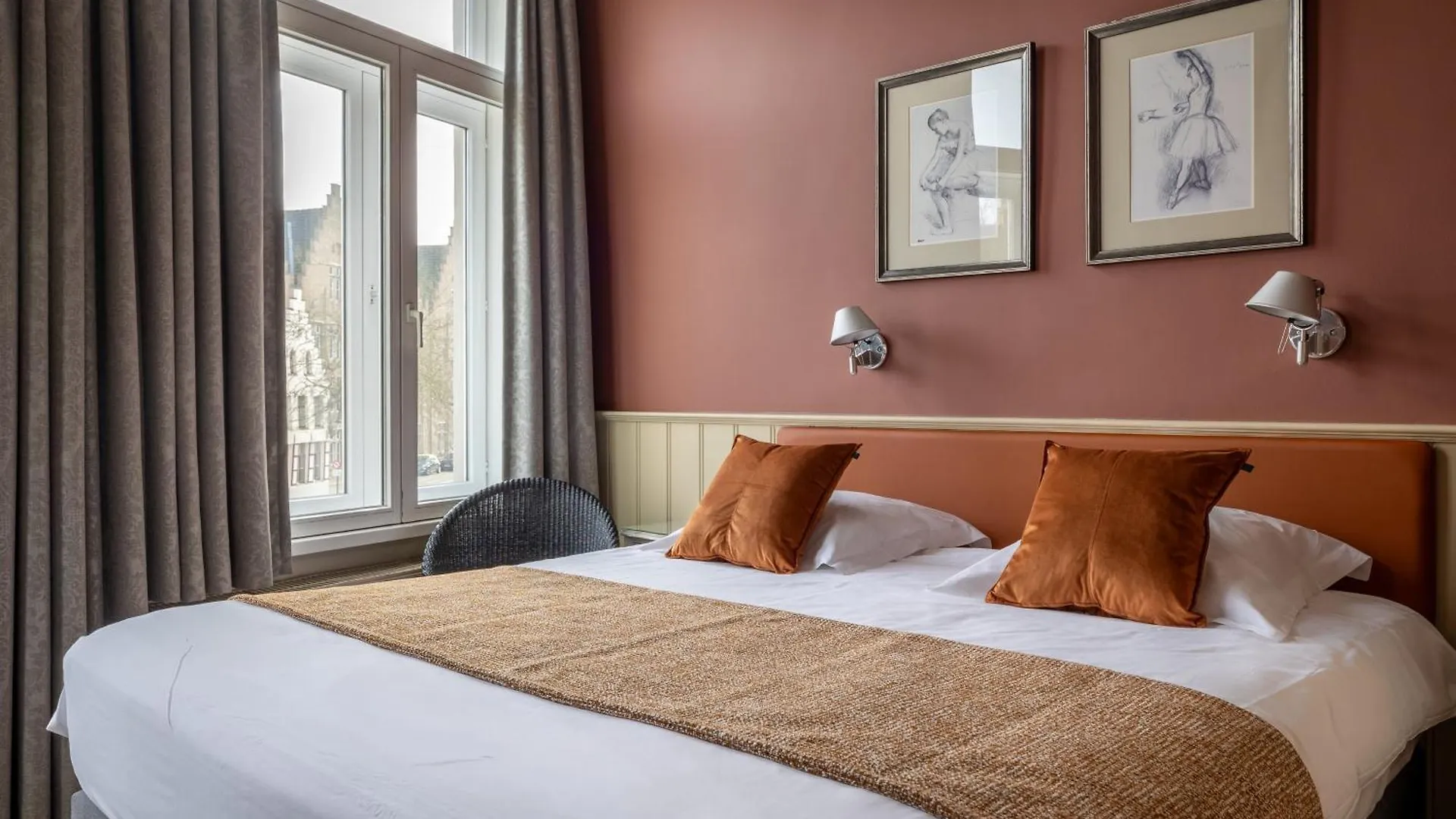 Hotel Ter Duinen Bruges 3*,